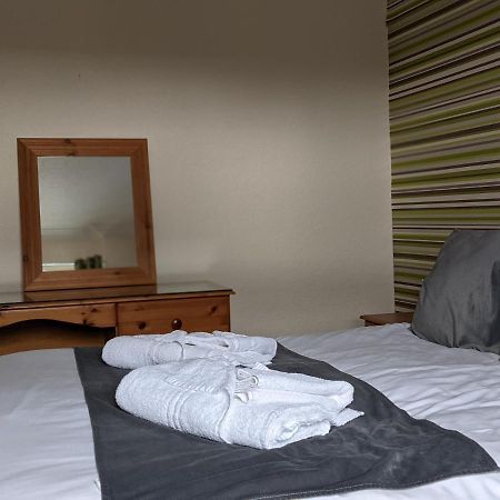 Crown Hotel Langholm Δωμάτιο φωτογραφία