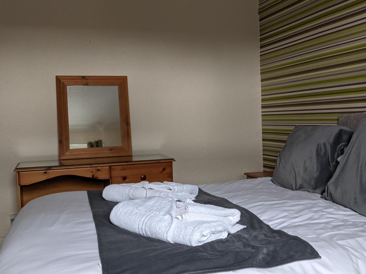 Crown Hotel Langholm Δωμάτιο φωτογραφία
